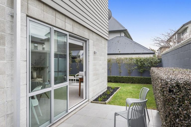 Photo of property in 32f Champion Street, Edgeware, Christchurch, 8013