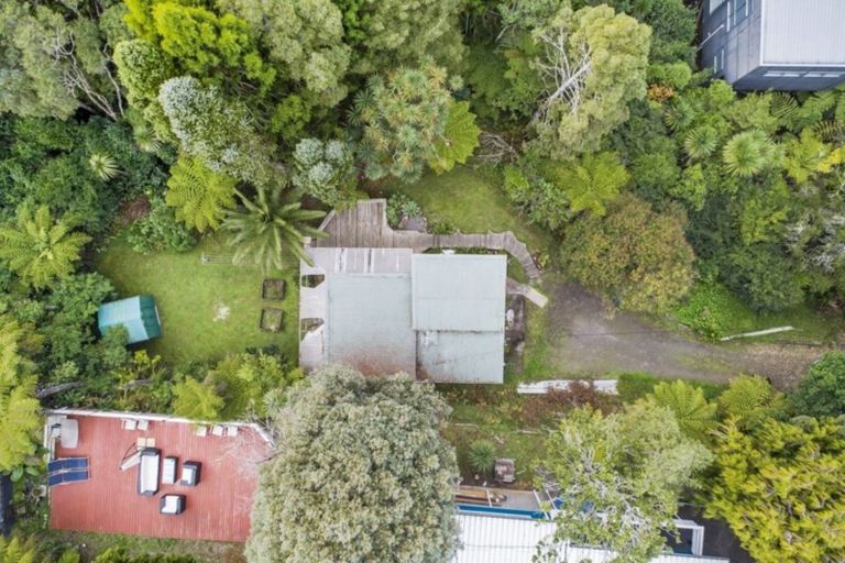 Photo of property in 227 Godley Road, Titirangi, Auckland, 0604