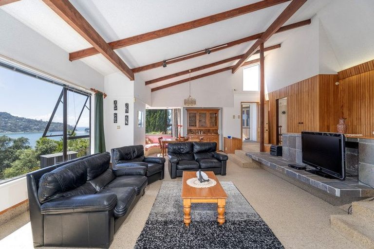 Photo of property in 14 Pine Grove, Tairua, 3508