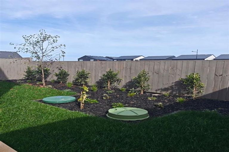 Photo of property in 8 Coopworth Street, Karaka, 2580