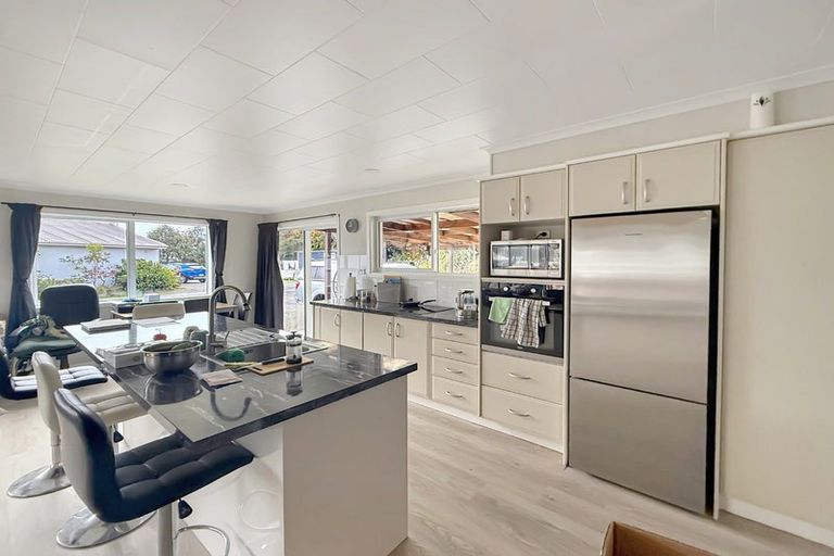 Photo of property in 38 Invergarry Road, Hilltop, Taupo, 3330