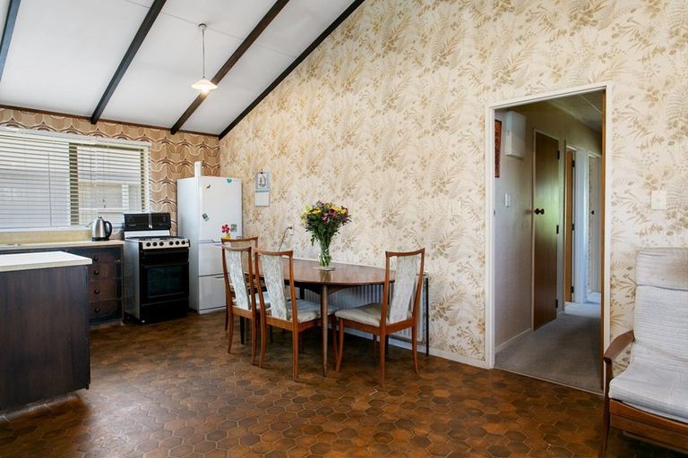 Photo of property in 18 Invergarry Road, Hilltop, Taupo, 3330