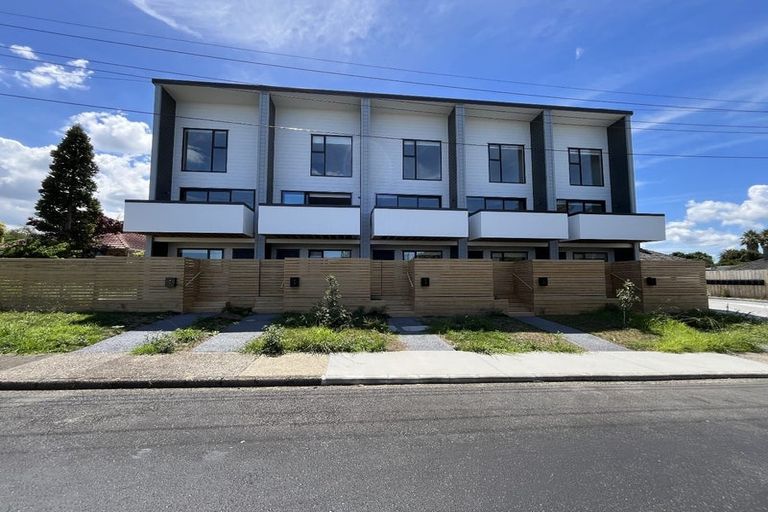 Photo of property in 4/30 Bowater Place, Manurewa, Auckland, 2102
