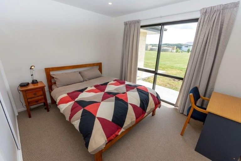 Photo of property in 8 Northside Drive, Waikuku, Rangiora, 7473