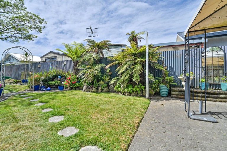 Photo of property in 910 Collinge Road, Mayfair, Hastings, 4122