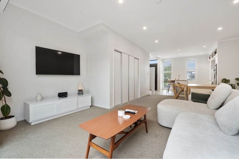 Photo of property in 38 Tuatua Road, Hobsonville, Auckland, 0616