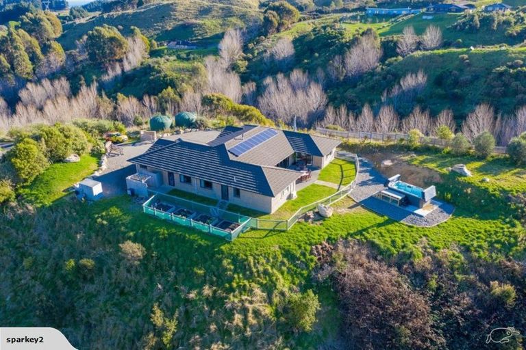 Photo of property in 42 Anlaby Road, Nikau Valley, Paraparaumu, 5032