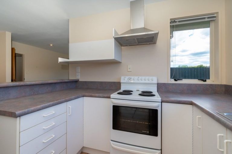 Photo of property in 2/4 Empress Place, Halswell, Christchurch, 8025