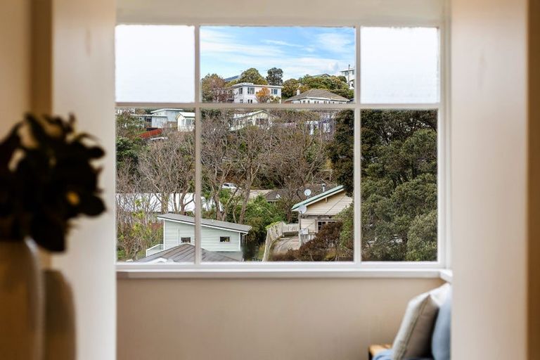 Photo of property in 62 Severn Street, Island Bay, Wellington, 6023