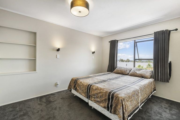 Photo of property in 27a Florence Daly Place, Mount Roskill, Auckland, 1041