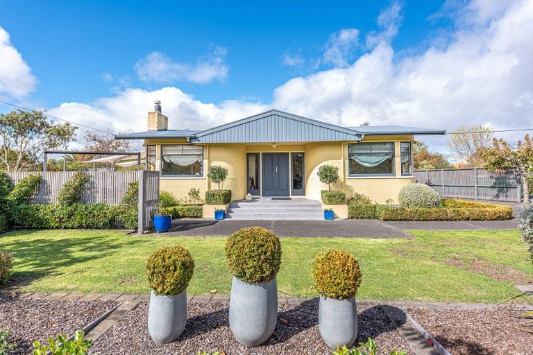 Photo of property in 10 Porritt Street, Saint Johns Hill, Whanganui, 4500