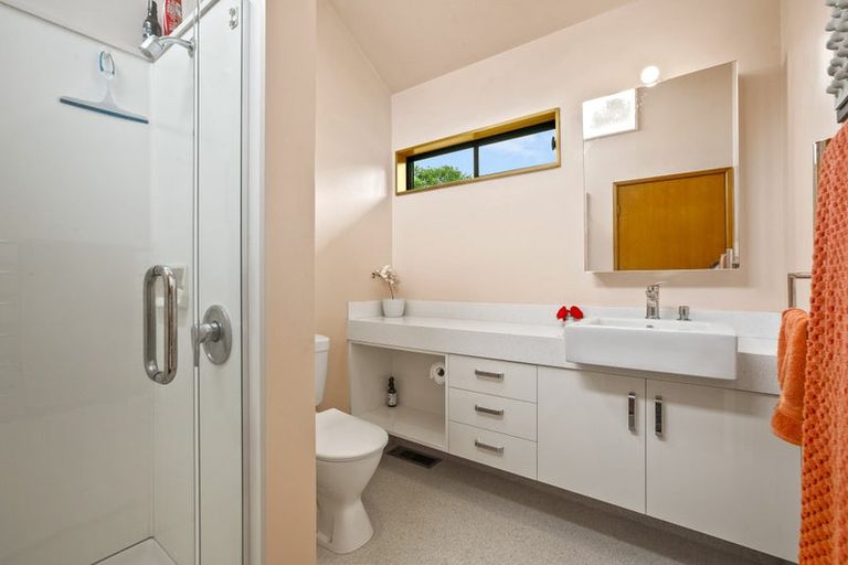 Photo of property in 184c Seaview Road, Westown, New Plymouth, 4310