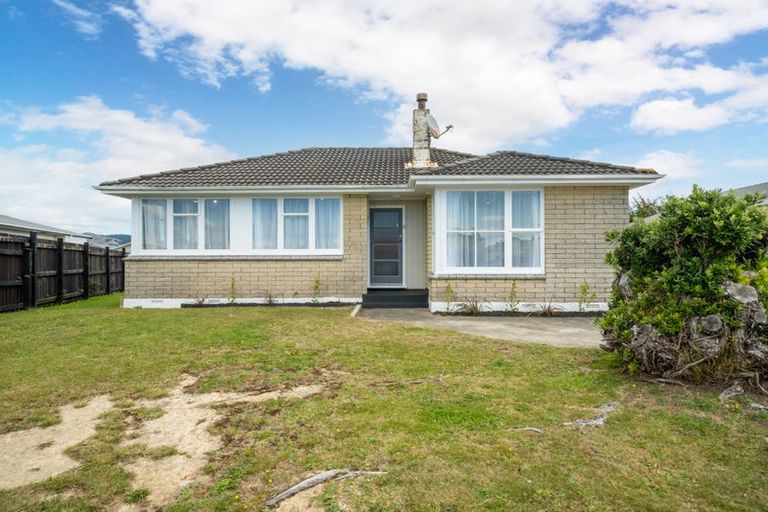 Photo of property in 17 Caduceus Place, Ascot Park, Porirua, 5024