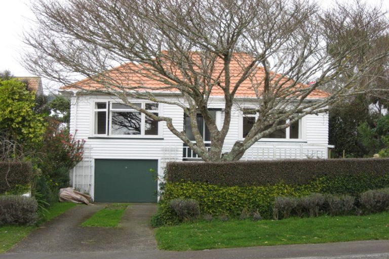Photo of property in 11 Nottingham Street, Karori, Wellington, 6012