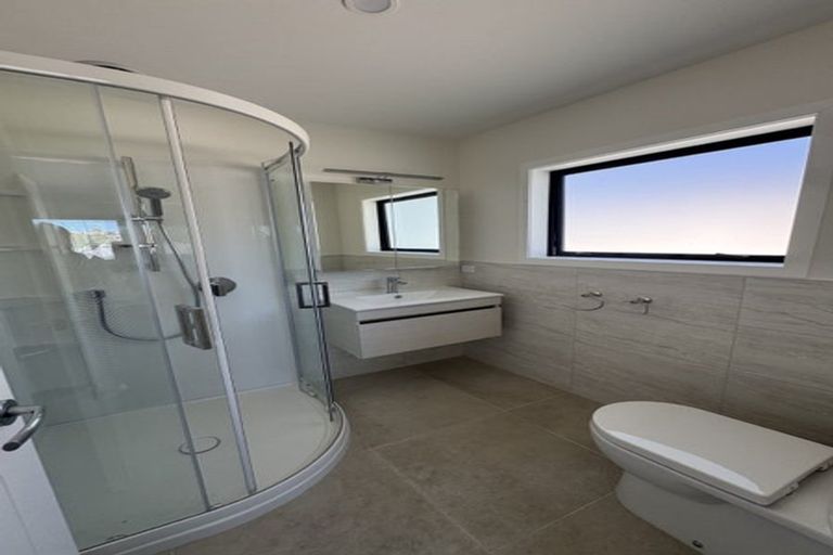 Photo of property in 79a Chilcott Road, Henderson, Auckland, 0612