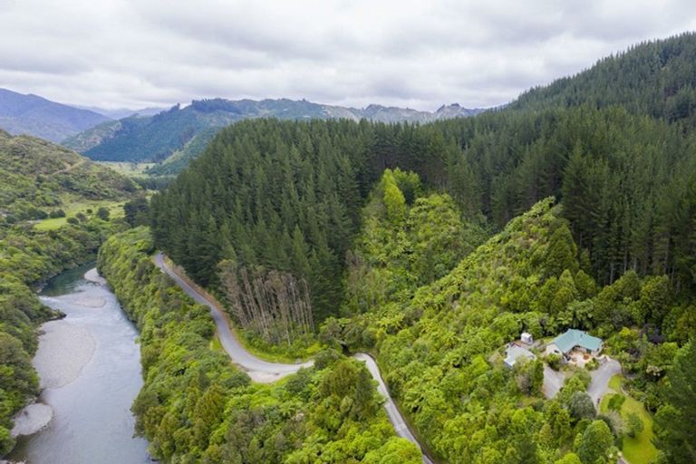 Photo of property in 906 Otaki Gorge Road, Hautere, Otaki, 5582