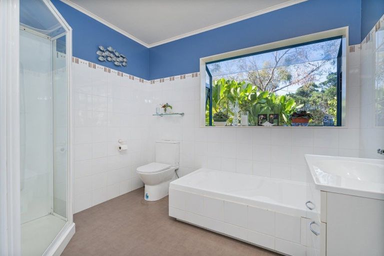 Photo of property in 15 Hilldale Crescent, Kuaotunu West, Whitianga, 3592