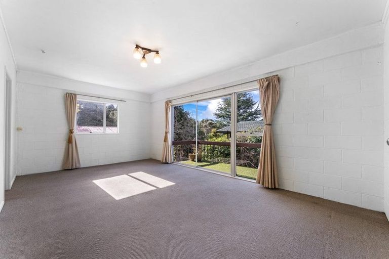 Photo of property in 8 Mcdowell Crescent, Hillcrest, Auckland, 0627