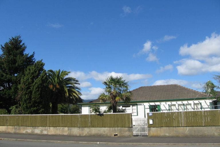 Photo of property in 1/87 Pine Avenue, Ebdentown, Upper Hutt, 5018