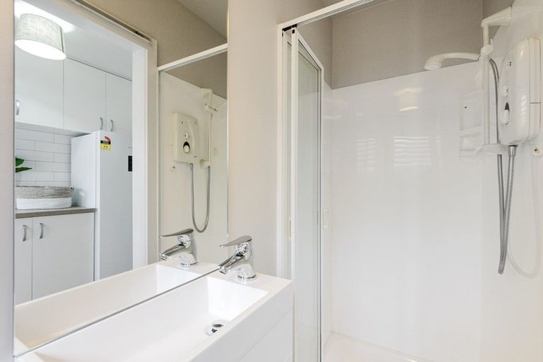 Photo of property in 4 Kenwyn Avenue, St Albans, Christchurch, 8052