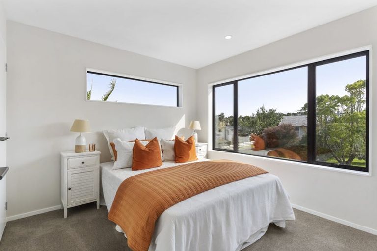 Photo of property in 44c Blakeborough Drive, Forrest Hill, Auckland, 0620