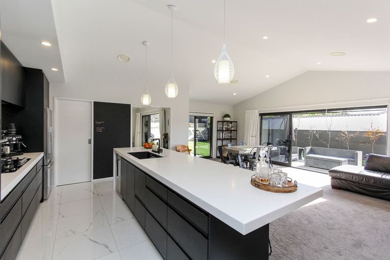 Photo of property in 36 Fernbrook Drive, Hurworth, New Plymouth, 4310