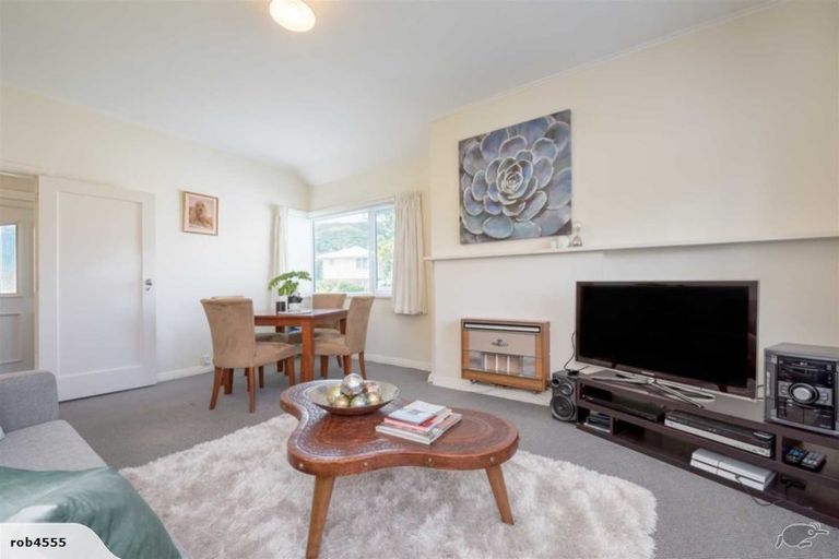 Photo of property in 173 Waiwhetu Road, Waterloo, Lower Hutt, 5011