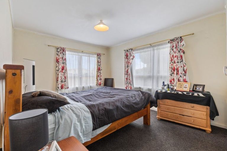 Photo of property in 22 Neal Street, Putaruru, 3411