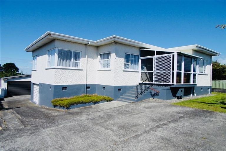 Photo of property in 3b Waimea Street, Westown, New Plymouth, 4310