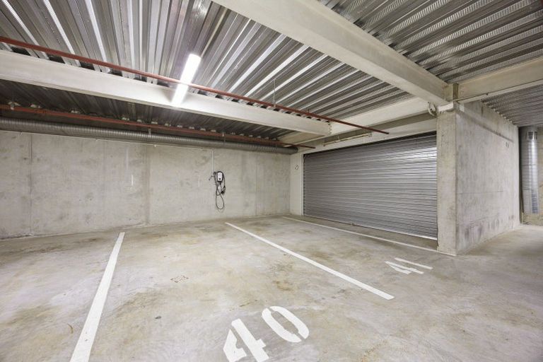 Photo of property in Mon Desir Apartments, 6/173b Hurstmere Road, Takapuna, Auckland, 0622