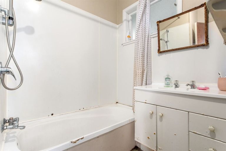 Photo of property in 17a Amokura Road, Taneatua, 3123