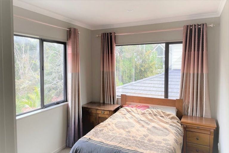 Photo of property in 4 Uruhau Close, Torbay, Auckland, 0630