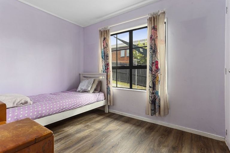 Photo of property in 116 Glen Road, Ranui, Auckland, 0612