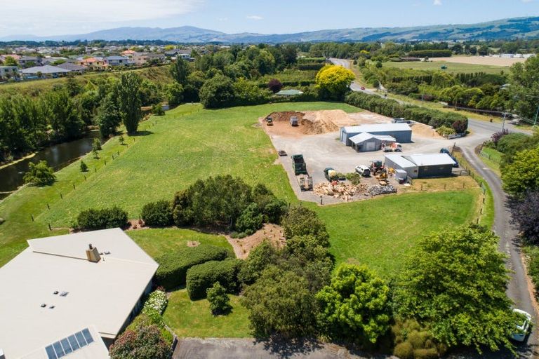 Photo of property in 291 Napier Road, Kelvin Grove, Palmerston North, 4470