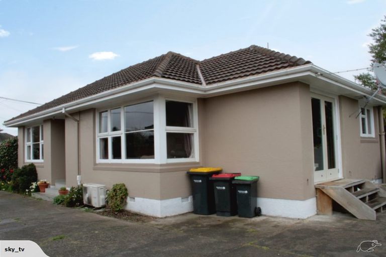 Photo of property in 73 Appleby Crescent, Burnside, Christchurch, 8053