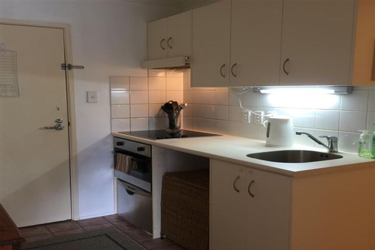 Photo of property in 4e/30 Westward Ho, Glen Eden, Auckland, 0602