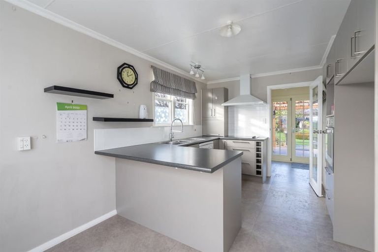 Photo of property in 24 Irving Street, Gore, 9710