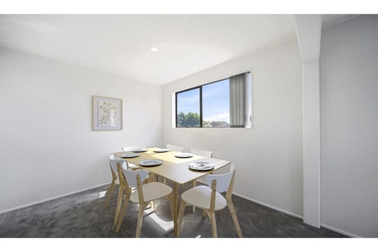 Photo of property in 6 Noble Street, Waiuku, 2123