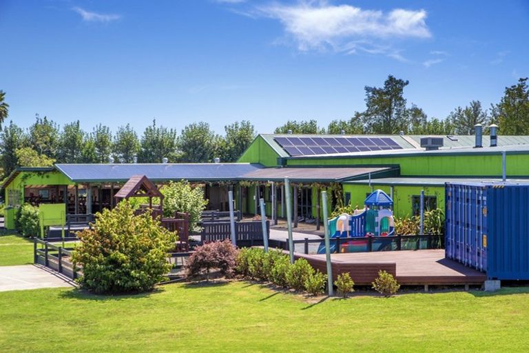 Photo of property in 12 Huna Road, Coastlands, Whakatane, 3191