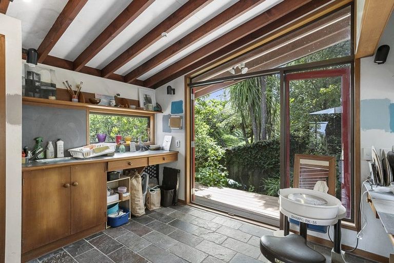 Photo of property in 35 Jacaranda Avenue, Beach Haven, Auckland, 0626