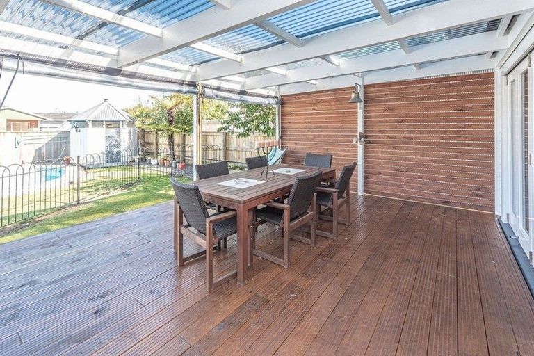 Photo of property in 9 Great North Road, Saint Johns Hill, Whanganui, 4501