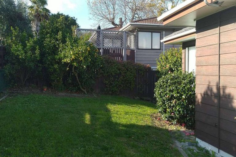 Photo of property in 1/6 Colum Place, Bucklands Beach, Auckland, 2014