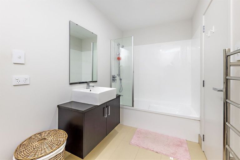 Photo of property in 3/182 Flat Bush School Road, Flat Bush, Auckland, 2019