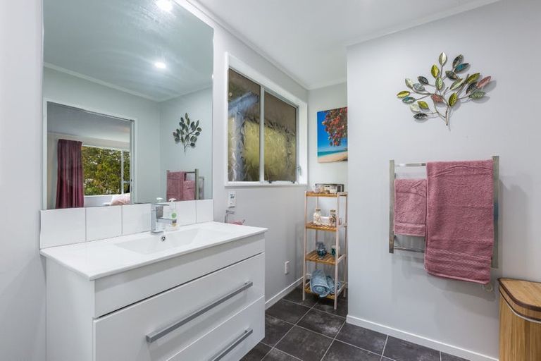 Photo of property in 3/7 Venus Place, Whitby, Porirua, 5024