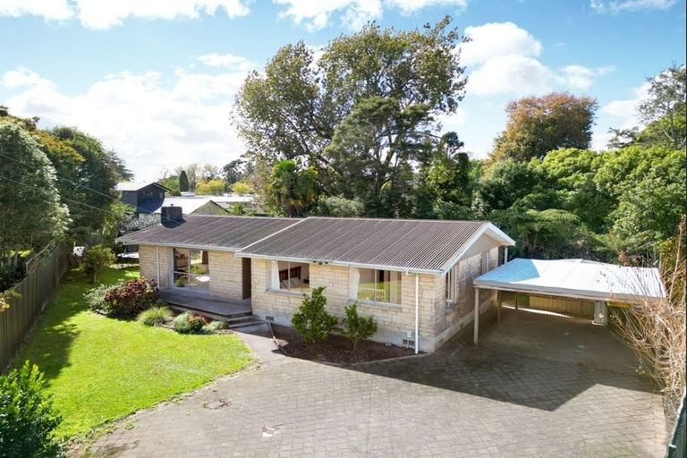 Photo of property in 23 Berkley Avenue, Hillcrest, Hamilton, 3216