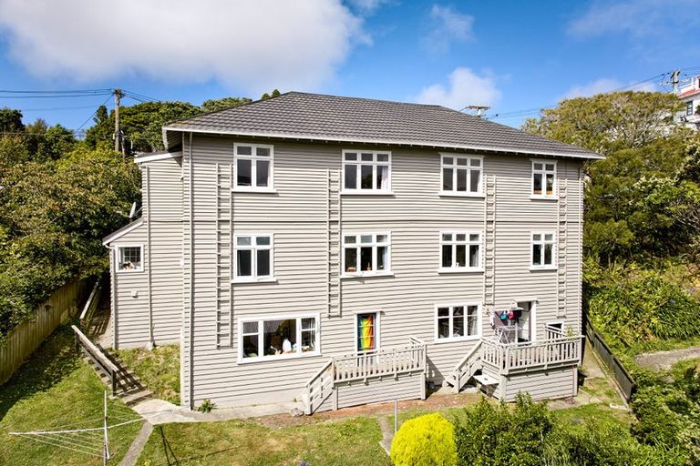 Photo of property in 132-136 Washington Avenue, Brooklyn, Wellington, 6021