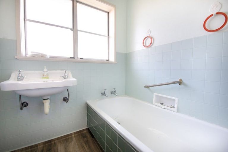 Photo of property in 16e King Street, Taradale, Napier, 4112