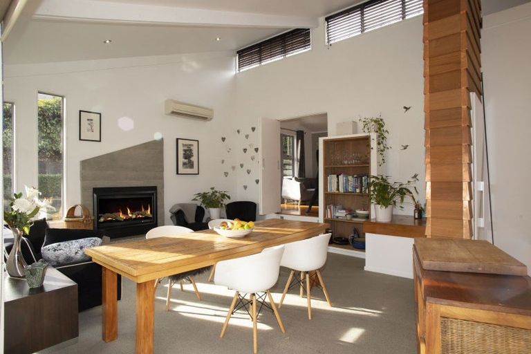 Photo of property in 1 Mcdonnell Road, Arrowtown, 9302