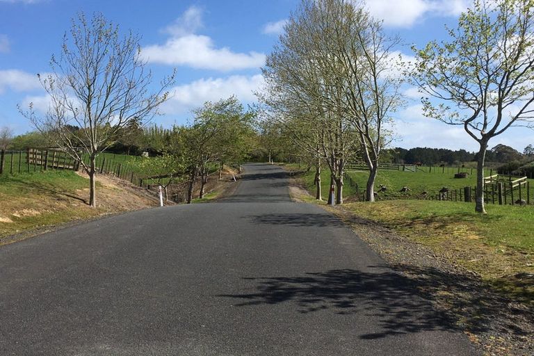 Photo of property in 58 Joseph Dunstan Drive, Taupaki, 0782