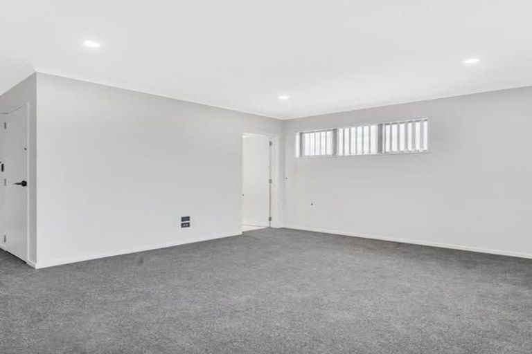 Photo of property in 147c Bucklands Beach Road, Bucklands Beach, Auckland, 2012